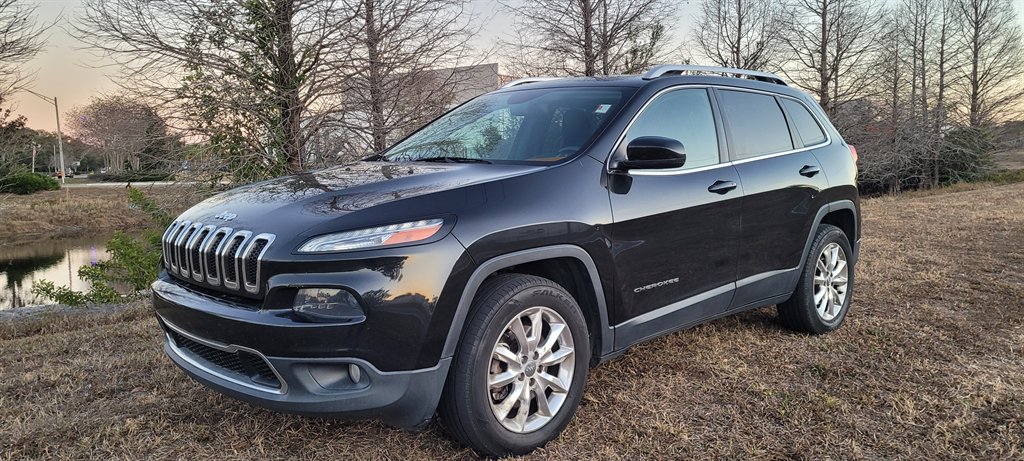 2015 Jeep Cherokee Limited 4X4's photo